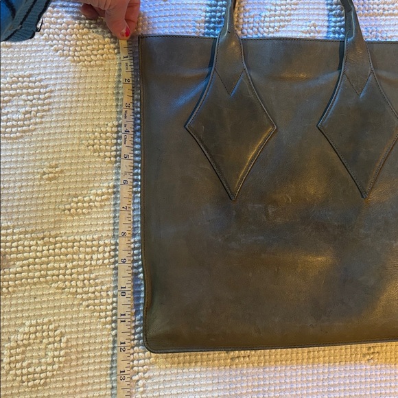 VIVIENNE WESTWOOD OLIVE LEATHER HANDBAG - Picture 9 of 10